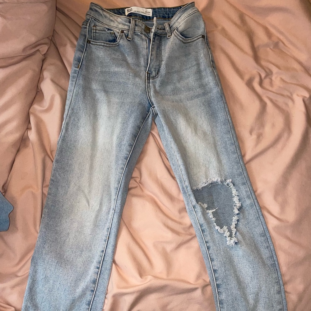Tillys jeans.